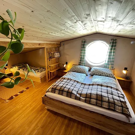 Stela * Spišské Tomášovce